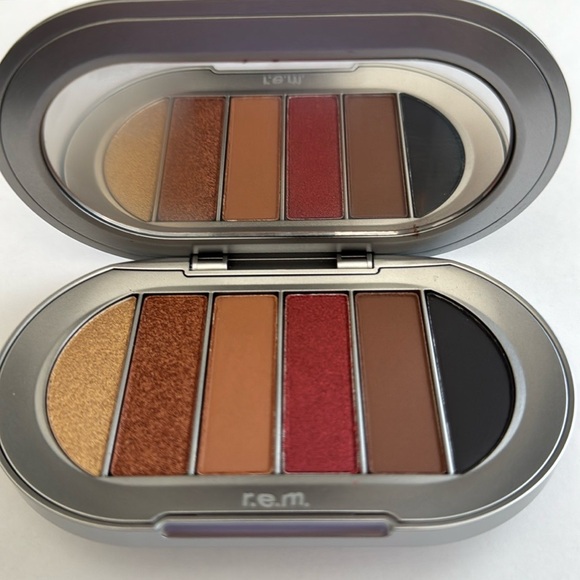 r.e.m.Beauty Bundle Eyeshadow Palette & Matte Lipstick Tiramisu - Picture 4 of 10